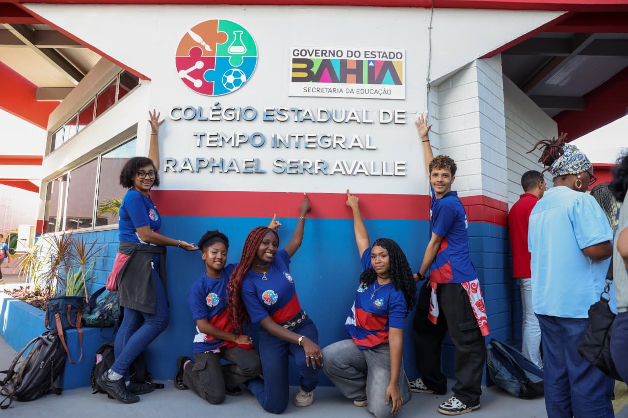 Governo do Estado inaugura modernização do Colégio Estadual de Tempo Integral Raphael Serravalle, em Salvador