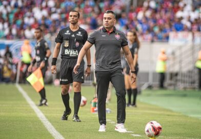 Jair Ventura aponta falta de efetividade do Vitória após derrota para o Bahia