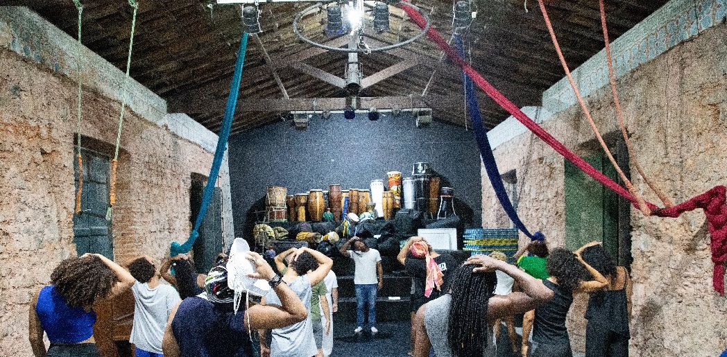 Escola Livre de Teatro abre inscrições para curso de formação e montagem cênica