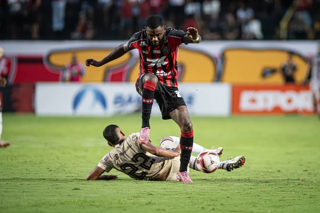 Vitória vence Jacuipense nos pênaltis e vai à final do Baianão contra o Bahia