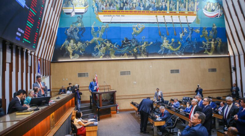 ALBA aprova projeto de lei que atualiza o piso salarial do Magistério e projetos de autoria de parlamentares