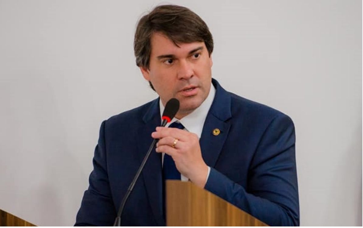 Deputado destaca ação do governo no combate ao abuso no aumento dos preços dos combustíveis