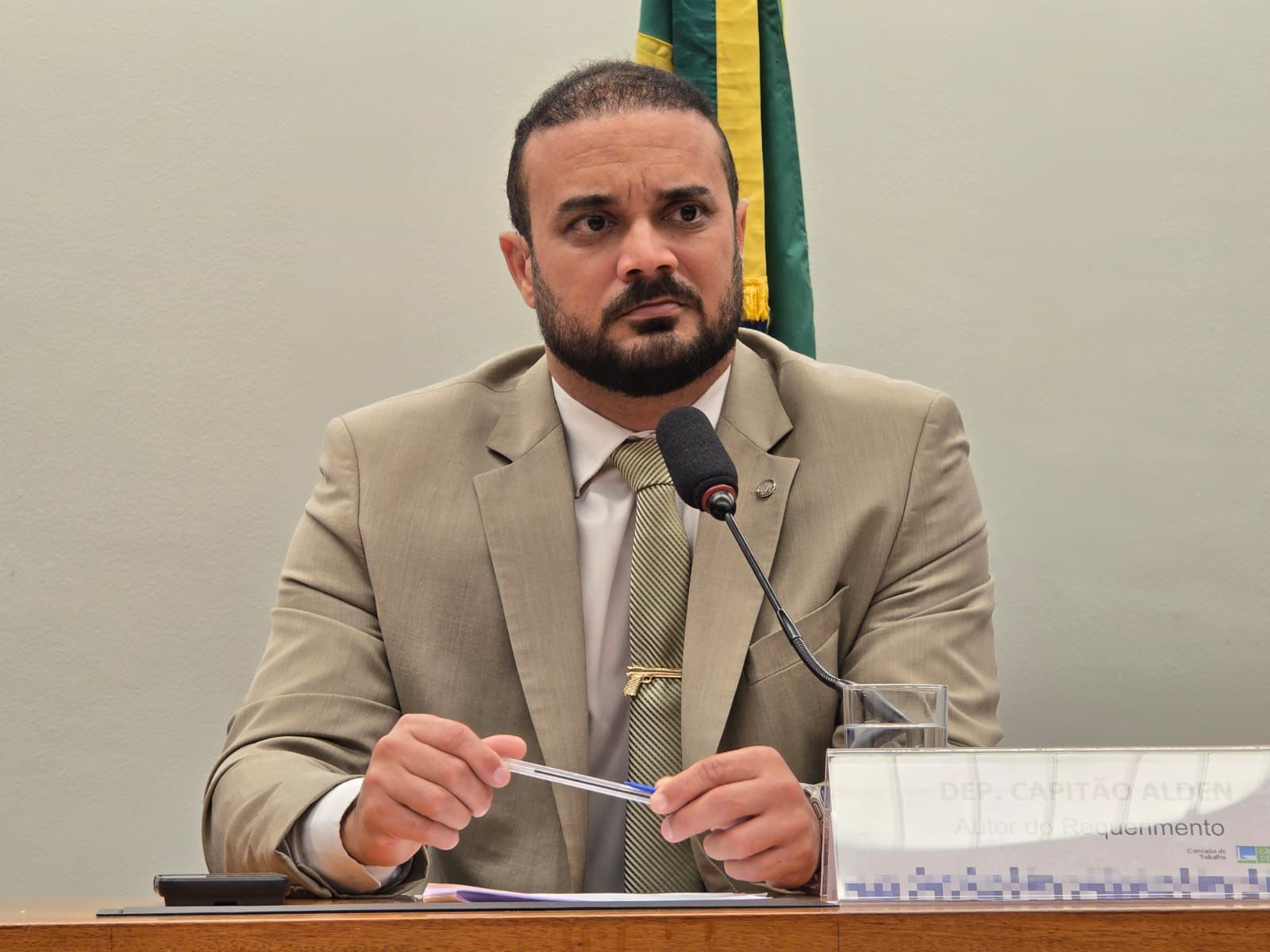 Capitão Alden é eleito relator da Subcomissão de Segurança Privada e Bombeiros Civis