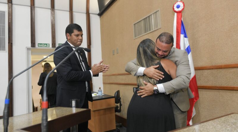 Eles estiveram lá: Alden e Diego são lembrados por apoio aos presos políticos do 8 de Janeiro