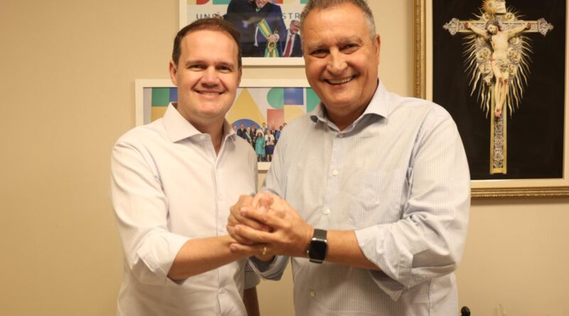 Em reunião com Rui Costa, Júlio Pinheiro reafirma importância da parceria com os municípios: “Desenvolvimento chegando na ponta”