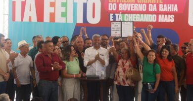 Em Carinhanha, Jerônimo Rodrigues autoriza obra de abastecimento de água pelo Novo PAC