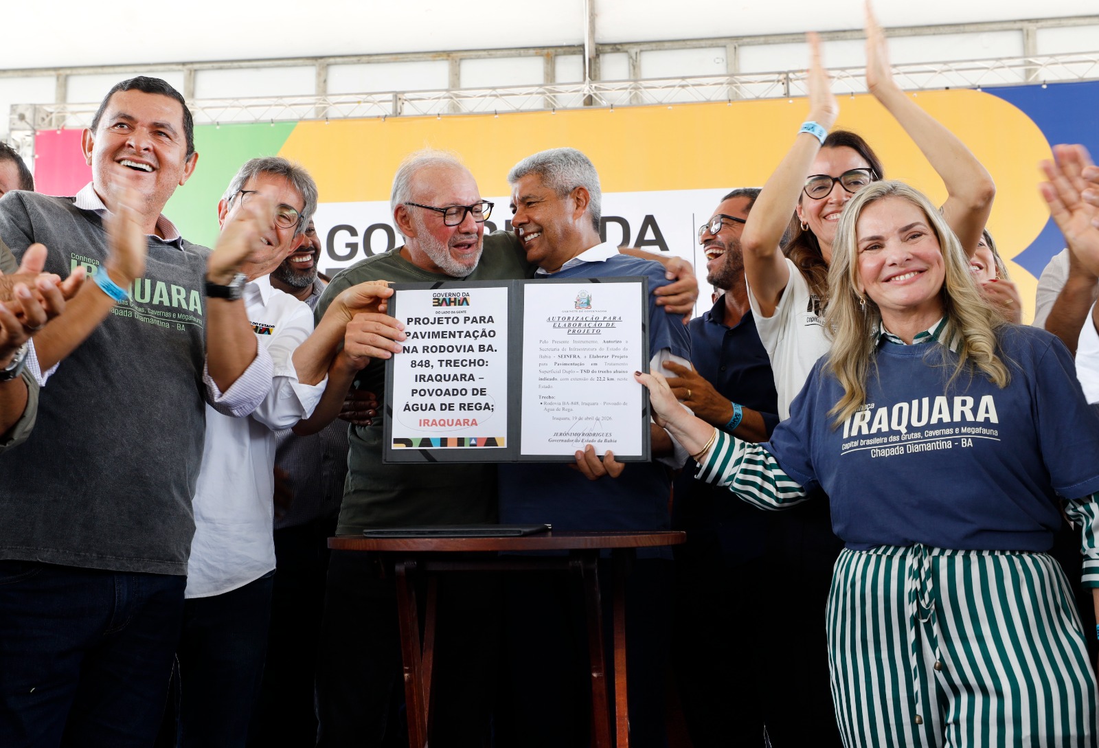 Governo do Estado inicia agenda em quatro municípios com entregas de infraestrutura e abastecimento de água em Iraquara