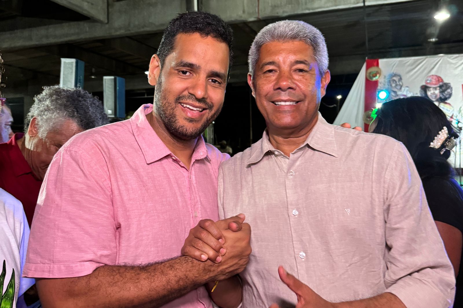 “O povo sabe escolher quem tá ao lado de Lula e da Bahia”, diz Tássio Brito​