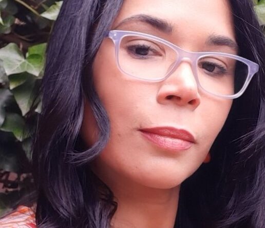 Psicóloga baiana lança livro apresentando o Tarô como linguagem viva da psique