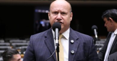 Comissão aprova projeto de lei que garante benefícios a pessoas com doenças graves