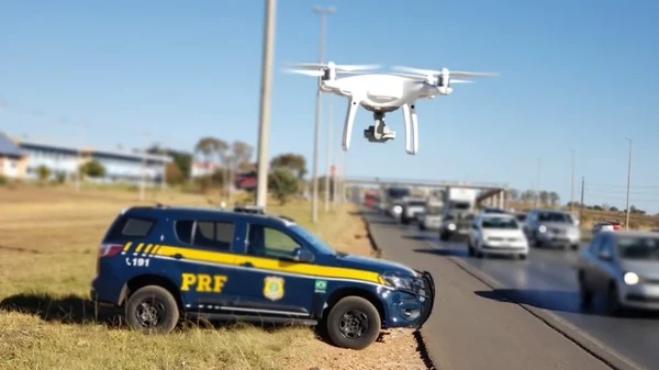 PRF avalia uso de drones para monitorar motoristas nas estradas baianas