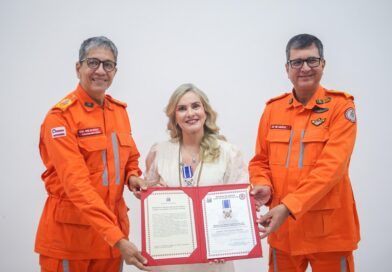 “Há honrarias que tocam o peito. Esta toca a alma”: presidente da ALBA recebe a mais alta honraria do Corpo de Bombeiros Militar da Bahia