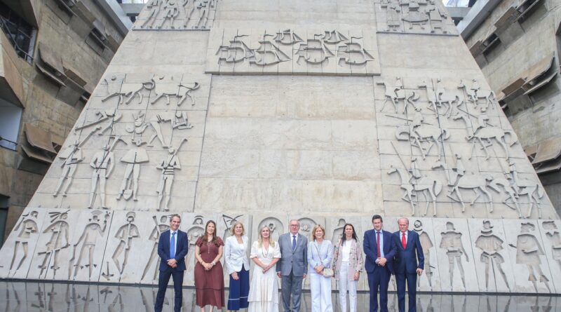 Ivana recebe visita do cônsul de Portugal e comitiva oficial de parlamentares da Assembleia Nacional