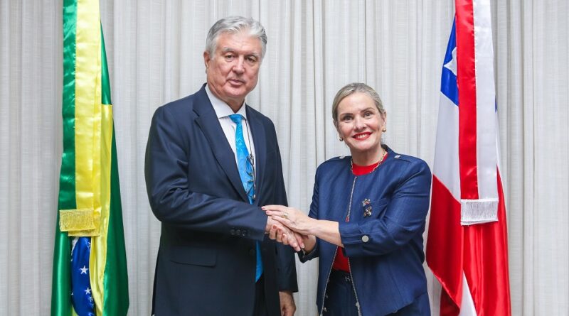 Ivana Bastos recebe visita do embaixador da Turquia para falar sobre as relações com a Bahia e a COP 31