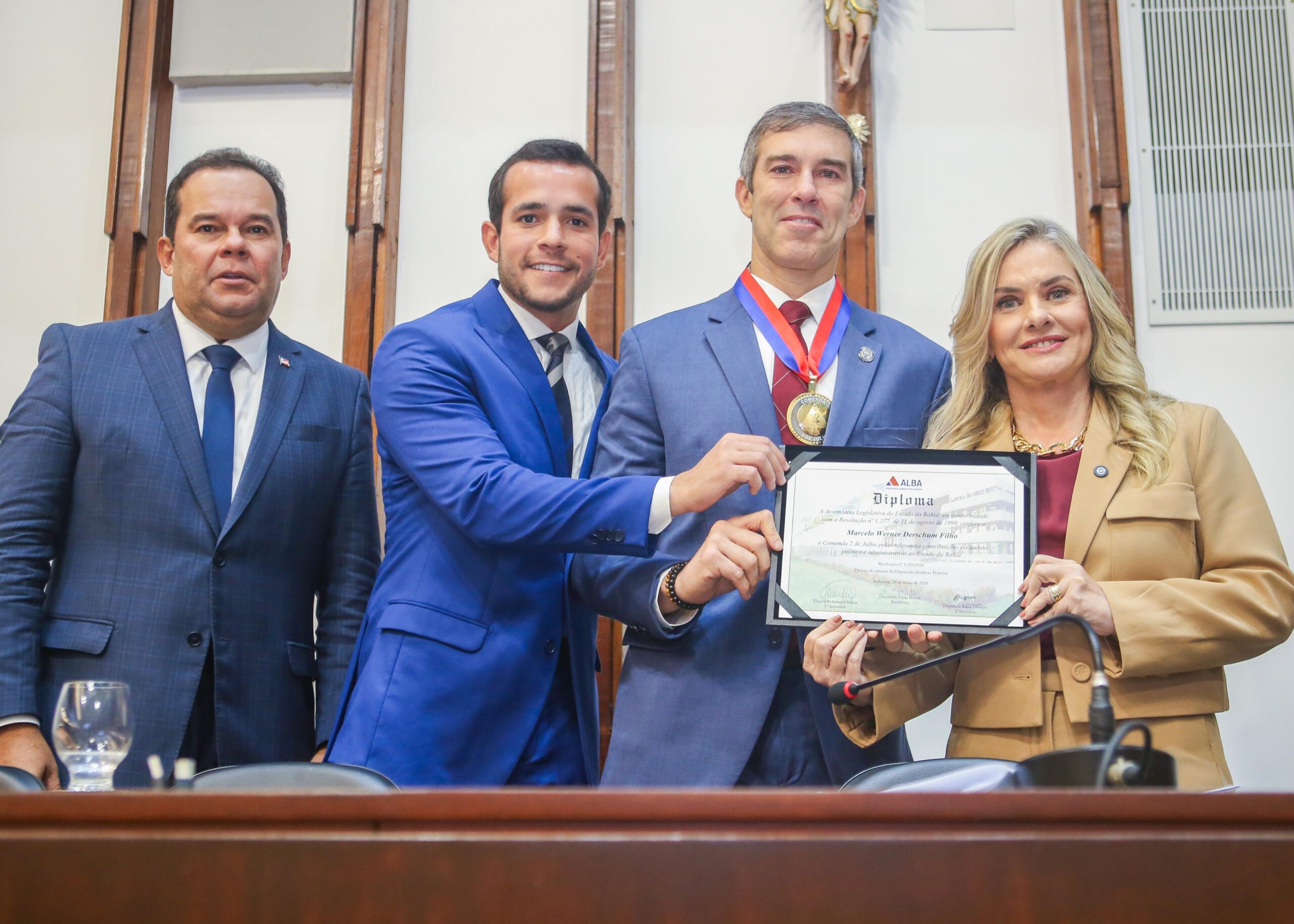 Em sessão especial, Ivana Bastos elogia a trajetória profissional do secretário de Segurança Pública