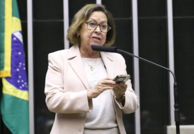 Dados municipais expõem fragilidades no controle da dengue em Salvador, denúncia deputada