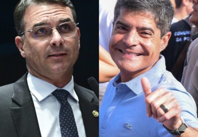 Em demonstração clara de apoio, base de ACM Neto aprova título de cidadão soteropolitano para Flávio Bolsonaro