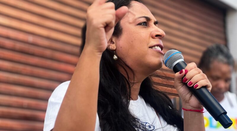 O que Flávio Bolsonaro fez por Salvador para receber o título de cidadão da cidade?”, questiona presidente do PT