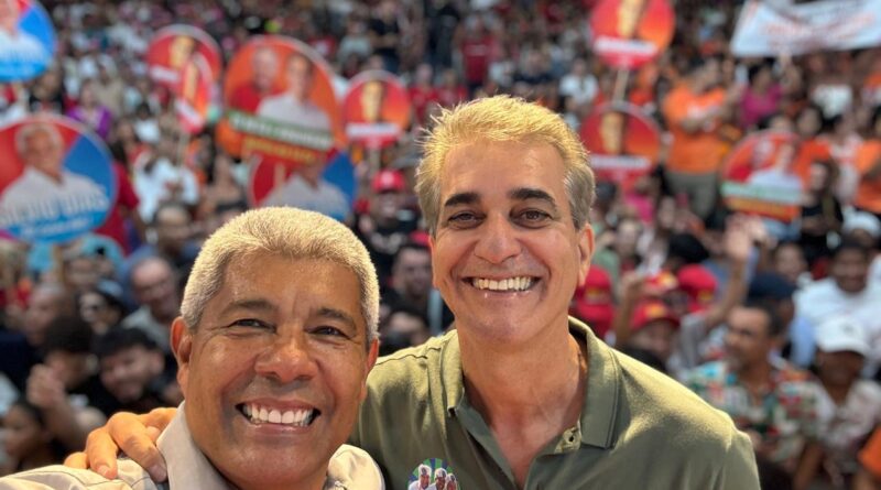 “Quando as placas tectônicas se mexerem, ACM Neto terá derrota ainda mais avassaladora”, diz Robinson, sobre apoio popular a Lula e Jerônimo