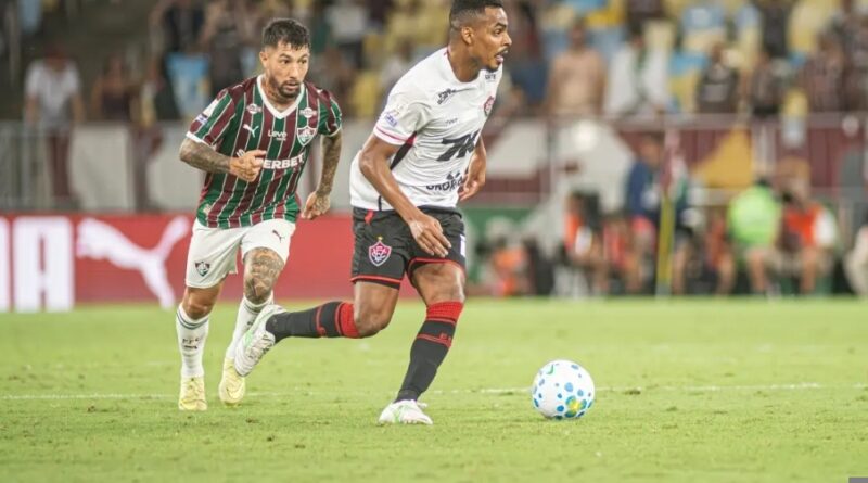 Vitória busca virada heroica, mas cede empate ao Fluminense no Maracanã
