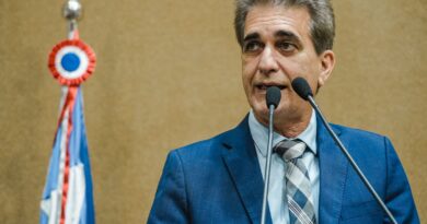 “Embasa chega aos 55 anos como maior empresa pública de água e saneamento do Brasil”, afirma Robinson Almeida ao destacar investimentos históricos da estatal