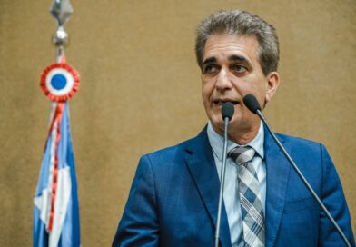 “Embasa chega aos 55 anos como maior empresa pública de água e saneamento do Brasil”, afirma Robinson Almeida ao destacar investimentos históricos da estatal