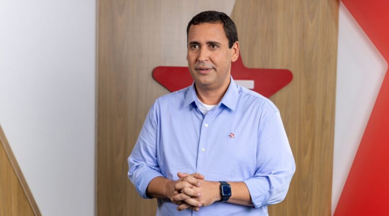 ”Não há detergente que limpe a sujeira de Flávio Bolsonaro e Ciro Nogueira no caso Master”, afirma secretário do PT