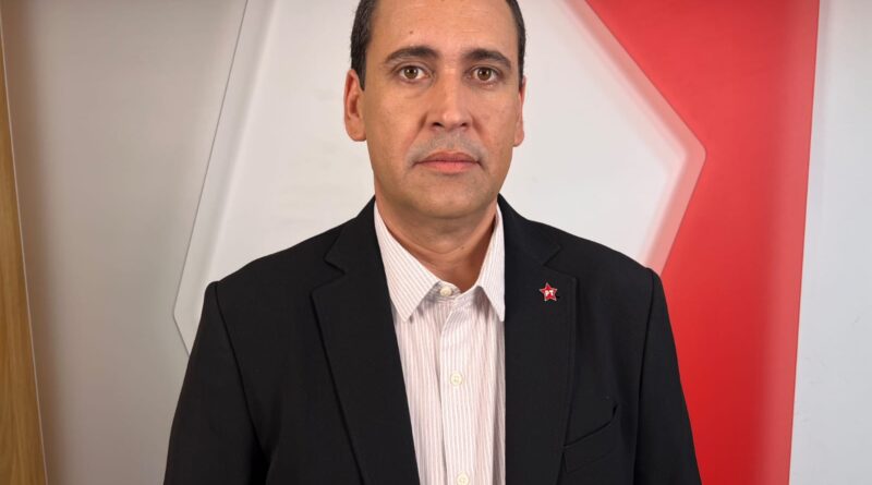 A história real de Flávio é a corda que vai enforcar a candidatura dele”, afirma Éden após filho de Bolsonaro cobrar 134 milhões de Vorcaro