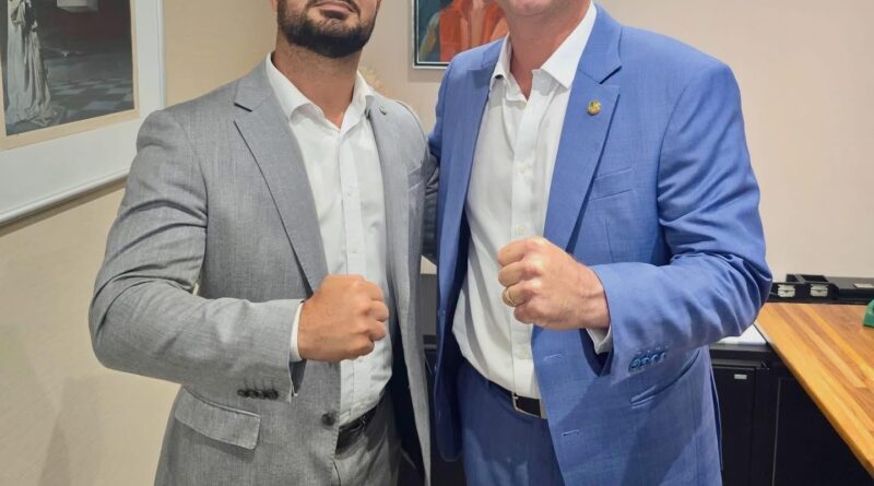 Capitão Alden sai em defesa de Flávio Bolsonaro