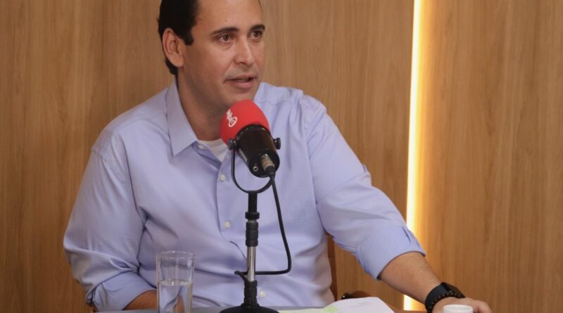“ACM Neto diz apoiar Caiado para fingir que não tem aliança com os Bolsonaros”, afirma Éden