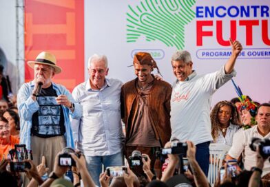 Em Serrinha, Jerônimo cita jovem de família vaqueira para explicar o que o PGP quer garantir no Sisal