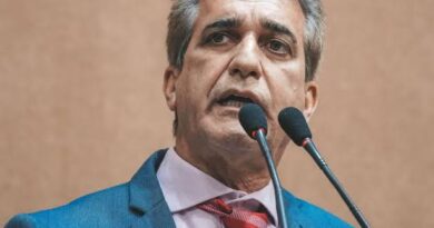 Bolsonarismo perde força entre pobres e nordestinos, e conta chega para ACM Neto