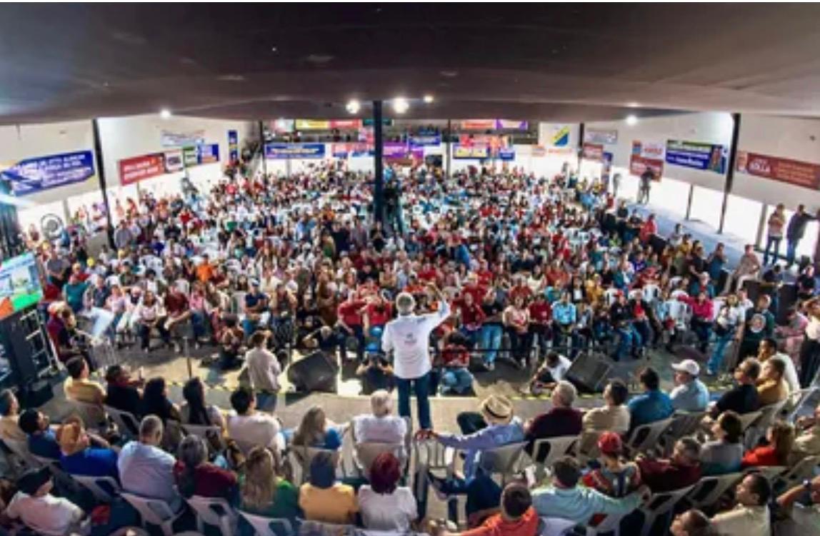 PGPs mostram força política de Jerônimo e proximidade com prefeitos e população