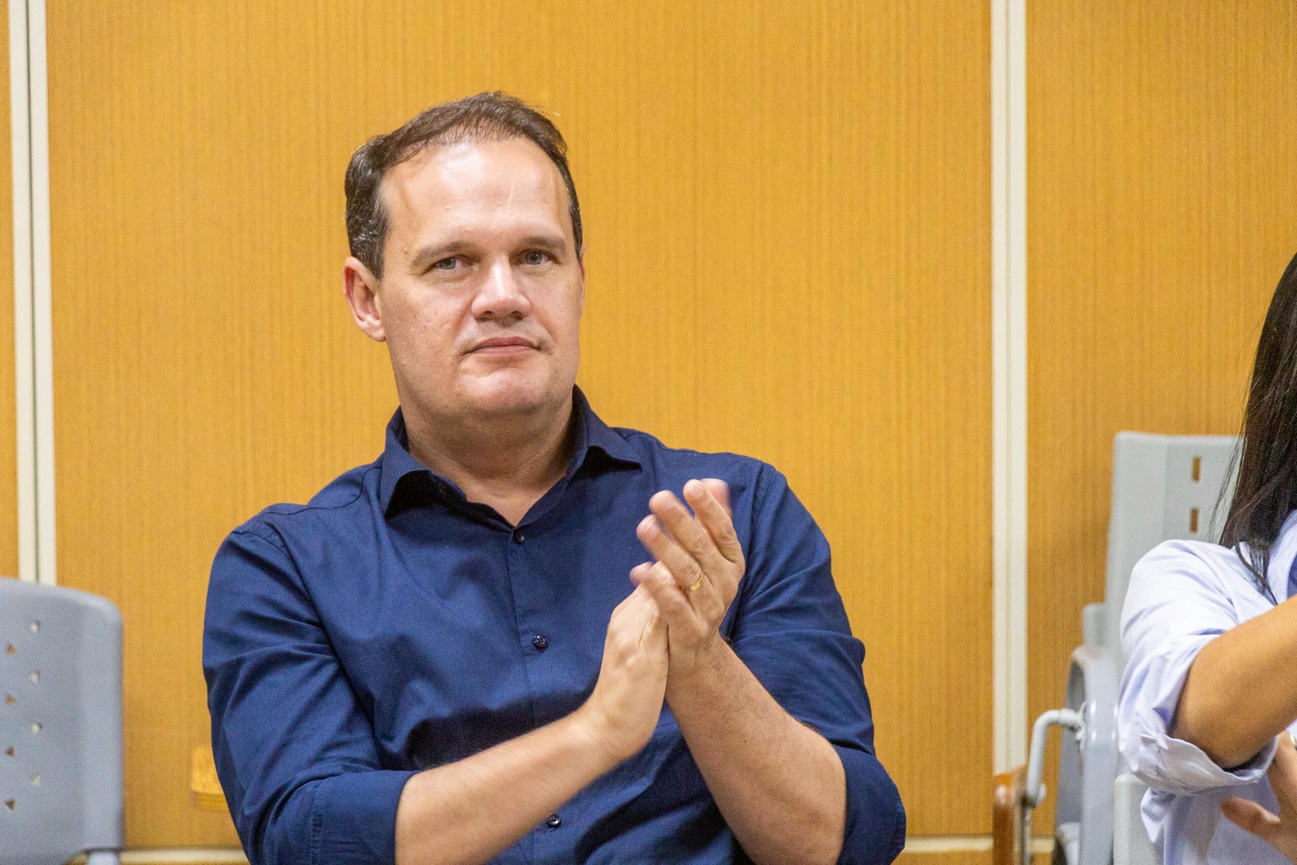 “Jerônimo inspira admiração e aglutina apoio dos prefeitos”, diz Júlio Pinheiro