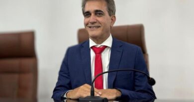 Deputado questiona discurso de ACM Neto sobre facções e pede explicações sobre consultoria