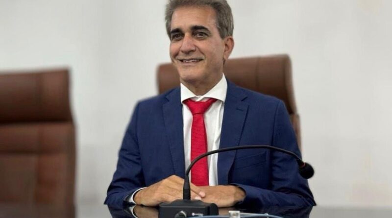 Deputado questiona discurso de ACM Neto sobre facções e pede explicações sobre consultoria
