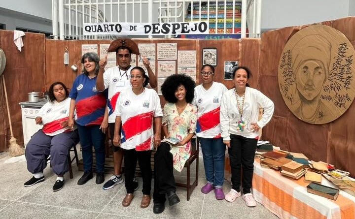Feira literária incentiva leitura e protagonismo estudantil em Lauro de Freitas