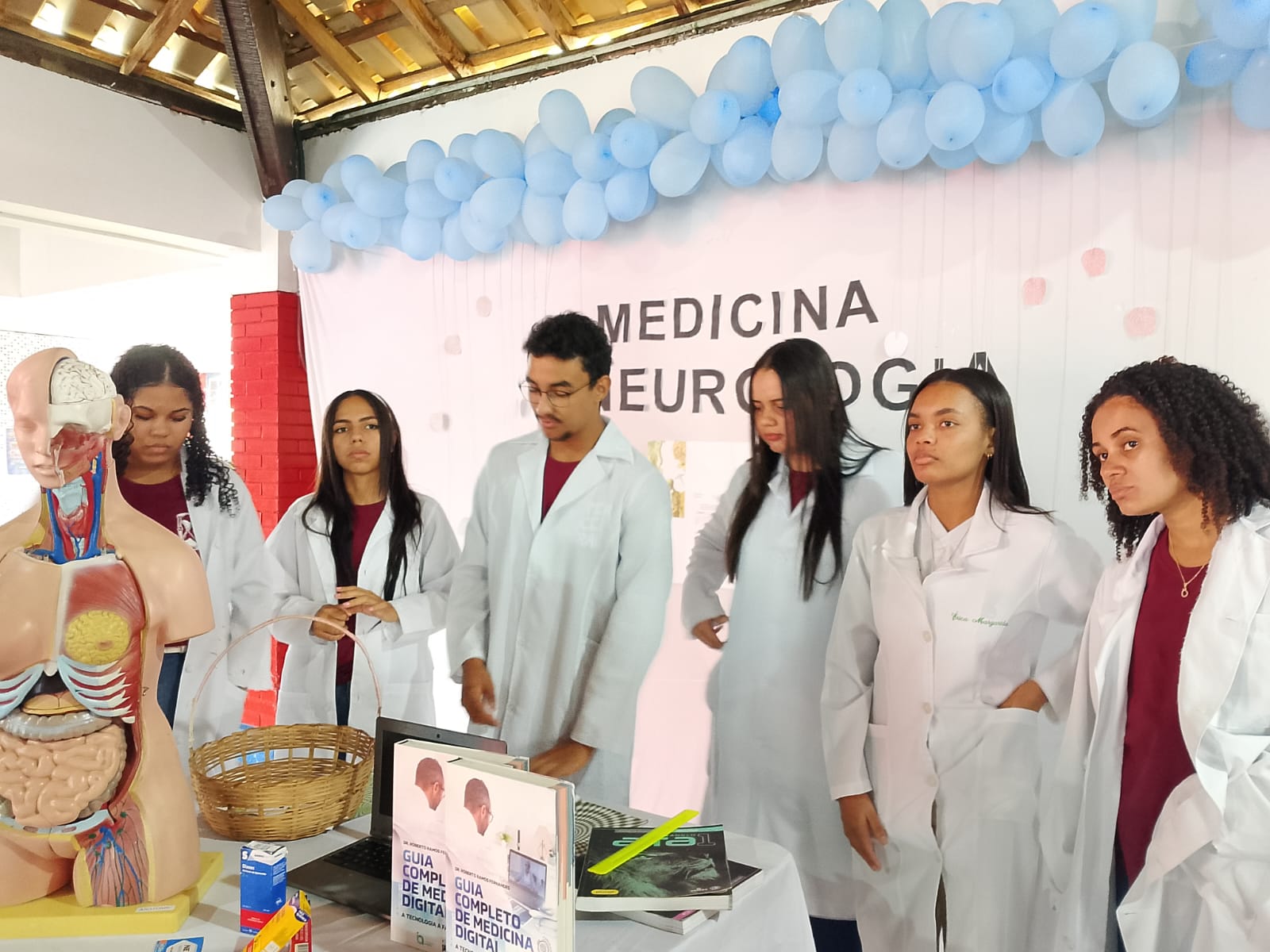 Feira inspira estudantes na escolha profissional no Médio Sudoeste baiano