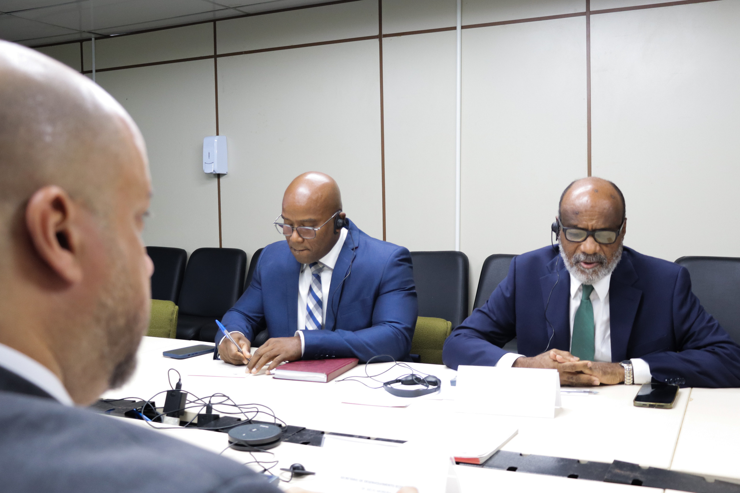 Governo da Bahia recebe cônsul-geral do Haiti e discute cooperação em educação, cultura e desenvolvimento econômico