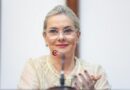 Ivana Bastos comemora a chegada dos equipamentos para início da construção da ponte Salvador-Itaparica