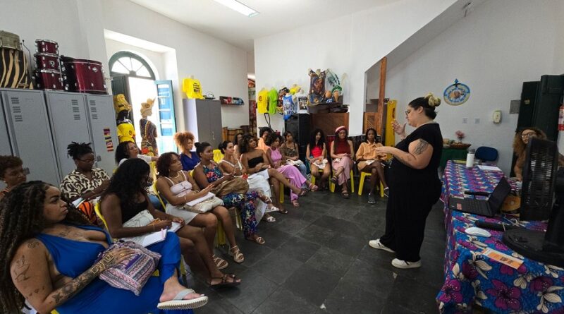 Projeto Mira Lab promove formação com 20 jovens cantoras negras periféricas de Salvador