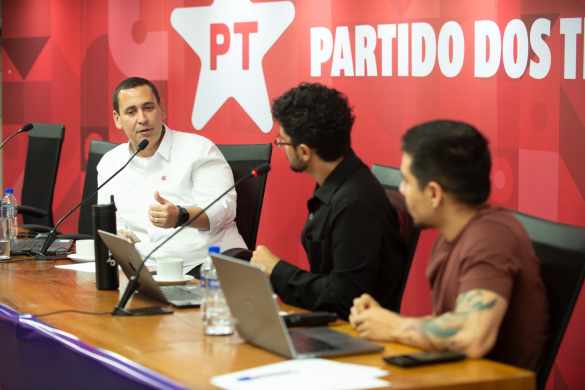 PT articula candidaturas de influenciadores para contrapor bolsonaristas nas redes