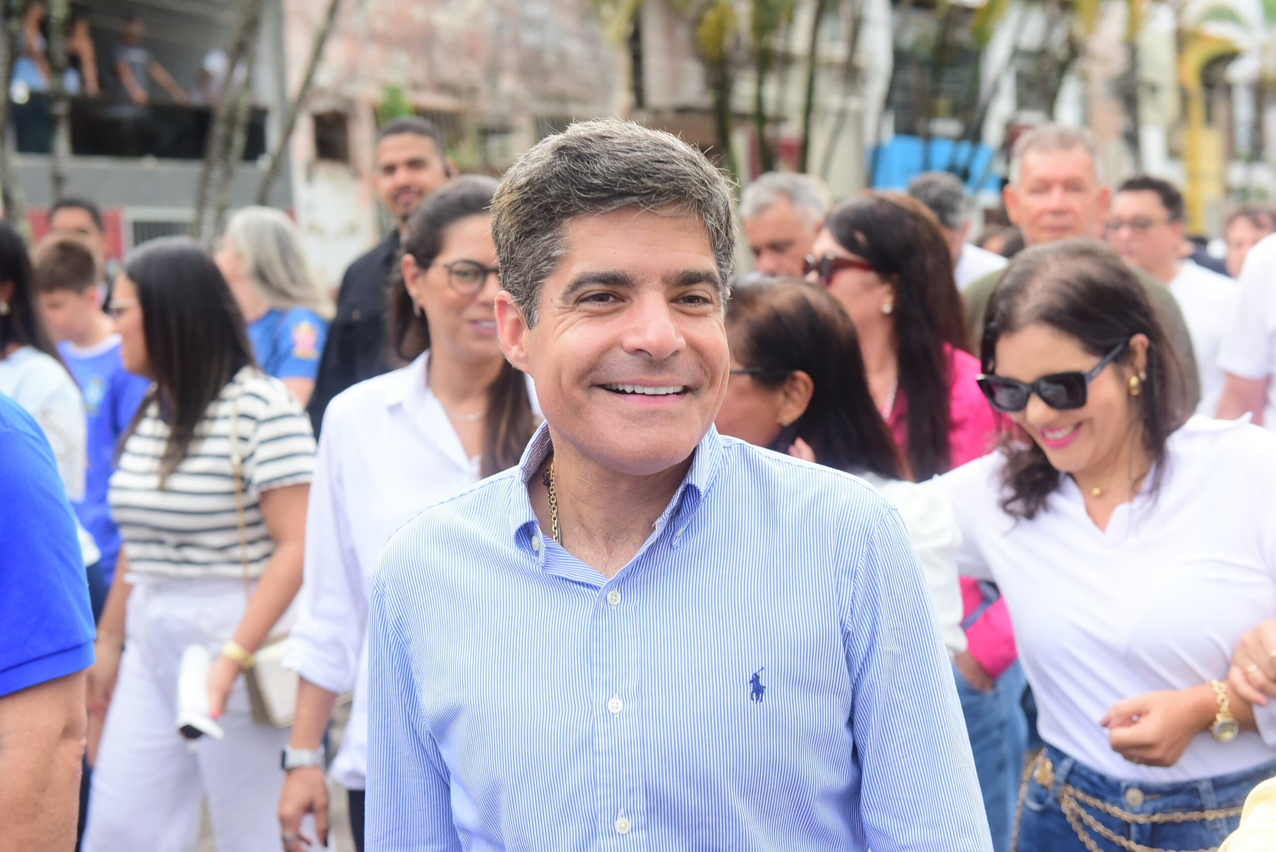 ACM Neto tem agenda intensa neste final de semana e visita cinco municípios da Bahia