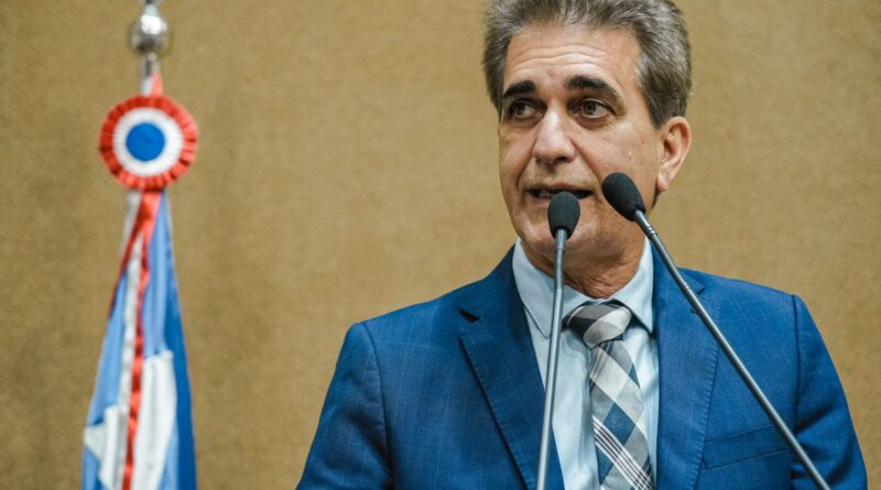 Deputado Robinson Almeida celebra abertura de licitação para ampliar esgotamento sanitário em Santo Amaro: “importante para qualidade de vida”
