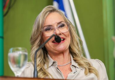 Em noite de muita emoção, Ivana Bastos recebeu o título de Cidadã Soteropolitana na Câmara de Salvador