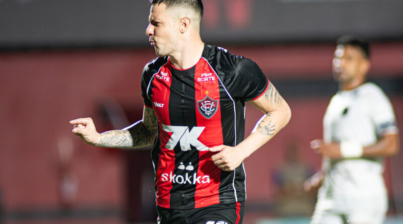 Vitória goleia o ABC no Barradão e fica perto da final da Copa do Nordeste