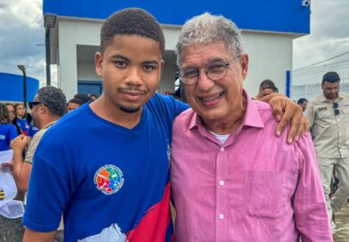 Rosemberg critica evento de ACM Neto sobre educação e questiona modelo privatista defendido pelo ex-prefeito