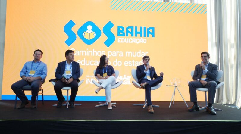 Especialistas em educação apontam críticas à portaria da aprovação automática executada por Jerônimo