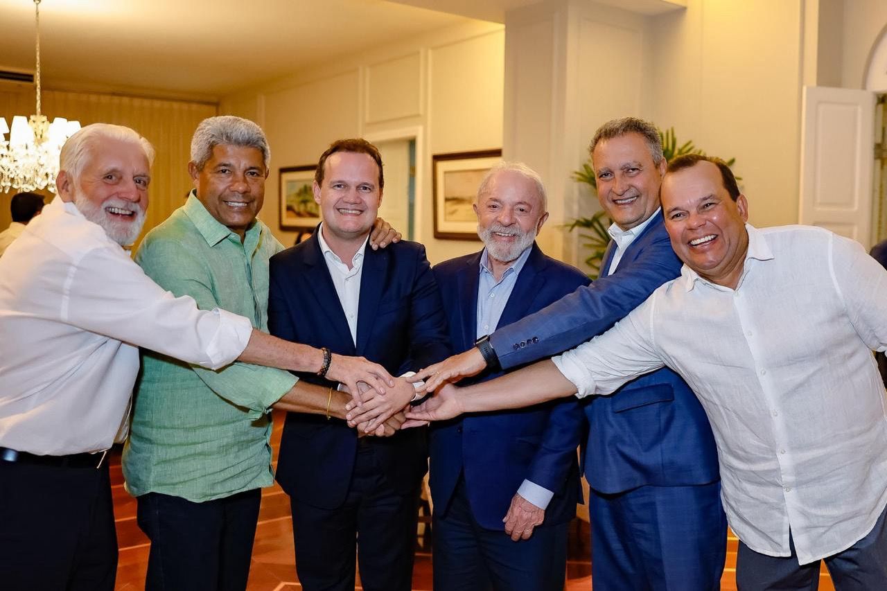 Júlio comenta arrancada de Lula em pesquisa: “Compromisso com o Brasil e a verdade”