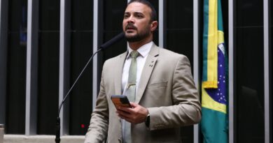 Capitão Alden apresenta PL para impedir substituição do termo “mulher” em documentos oficiais